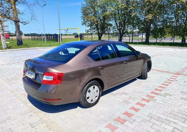 Skoda Octavia cena 41000 przebieg: 222000, rok produkcji 2018 z Świdnica małe 191